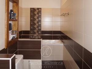 Prodej bytu 2+1, Plzeň, Vejprnická, 60 m2