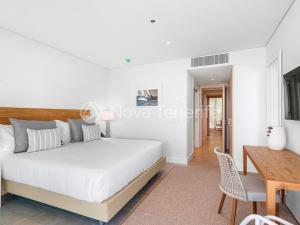 Prodej bytu 3+kk, Calle Maria Zambrano, Abama, Tenerife, Španělsko, 138 m2