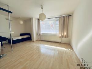 Pronájem bytu 1+kk, Praha - Zličín, Tulešická, 35 m2