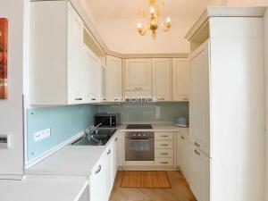 Pronájem bytu 1+kk, Praha - Vinohrady, Italská, 44 m2
