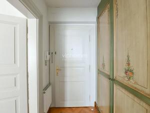 Pronájem bytu 1+kk, Praha - Vinohrady, Italská, 49 m2