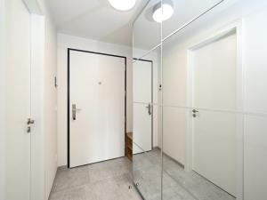 Pronájem bytu 1+kk, Praha - Modřany, Mezi vodami, 33 m2
