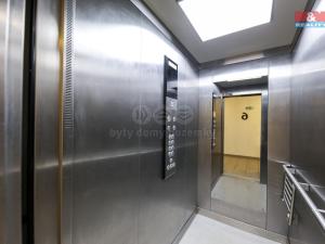 Pronájem bytu 2+kk, Plzeň - Jižní Předměstí, Poděbradova, 43 m2