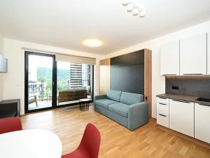 Pronájem bytu 1+kk, Praha - Modřany, Mezi vodami, 33 m2