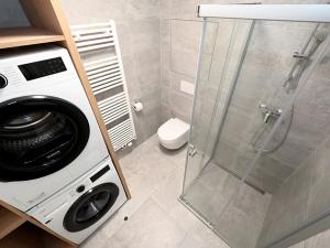 Pronájem bytu 1+kk, Praha - Modřany, Mezi vodami, 33 m2