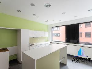 Pronájem kanceláře, Praha - Chodov, Líbalova, 456 m2