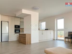Prodej bytu 4+kk, Dašice, U Kasáren, 116 m2