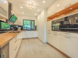 Prodej rodinného domu, Králův Dvůr - Křižatky, Na Vinohradech, 136 m2
