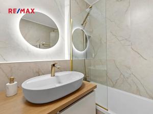 Pronájem bytu 2+kk, Praha - Vysočany, Pod Harfou, 50 m2