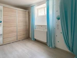Pronájem bytu 3+kk, Praha - Střešovice, U střešovických hřišť, 95 m2