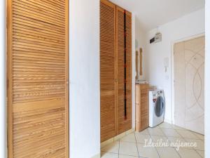 Pronájem bytu 2+kk, Praha - Háje, Štichova, 42 m2