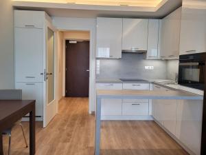 Pronájem bytu 1+kk, Praha - Stodůlky, Mukařovského, 31 m2