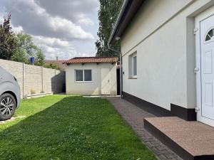 Prodej rodinného domu, Zlonín, Hlavní, 78 m2
