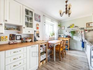 Prodej bytu 2+1, Trhové Sviny, Sídliště, 63 m2