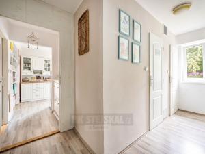 Prodej bytu 2+1, Trhové Sviny, Sídliště, 63 m2