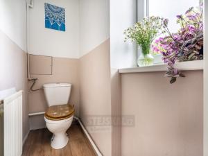 Prodej bytu 2+1, Trhové Sviny, Sídliště, 63 m2