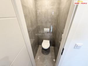 Prodej bytu 4+kk, Praha - Kobylisy, Chabařovická, 69 m2