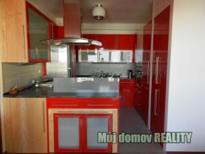 Pronájem bytu 3+1, Praha - Letňany, Místecká, 105 m2