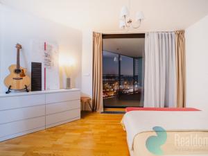 Prodej bytu 3+kk, Praha, Ke kapslovně, 88 m2