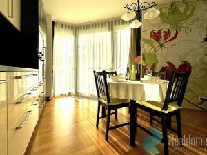 Prodej bytu 3+kk, Praha, Ke kapslovně, 88 m2
