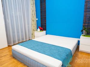 Prodej bytu 3+kk, Praha, Ke kapslovně, 88 m2