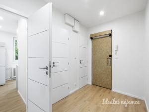 Pronájem bytu 2+1, Praha - Strašnice, Vrbčanská, 53 m2