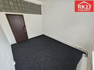 Pronájem kanceláře, Mariánské Lázně, Nádražní náměstí, 11 m2