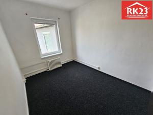 Pronájem kanceláře, Mariánské Lázně, Nádražní náměstí, 11 m2