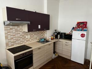 Pronájem bytu 4+kk, Praha - Dejvice, Kyjevská, 125 m2