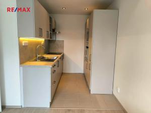 Pronájem bytu 2+kk, Kladno, Čs. armády, 40 m2