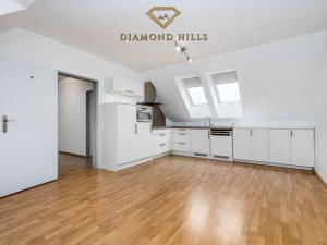 Prodej bytu 3+kk, Holubice, Lipová, 88 m2