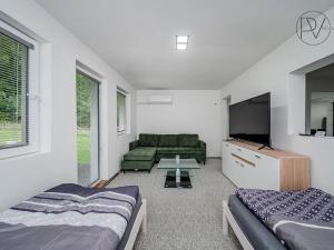 Prodej ubytování, Řeka, 250 m2