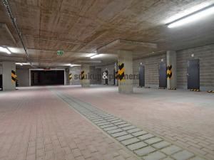 Pronájem garážového stání, Praha - Hlubočepy, Ondrákové, 12 m2