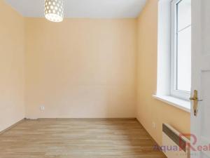 Prodej bytu 3+1, Karlovy Vary, Závodu míru, 66 m2