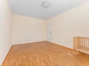 Prodej bytu 3+kk, Uherské Hradiště, náměstí Republiky, 75 m2