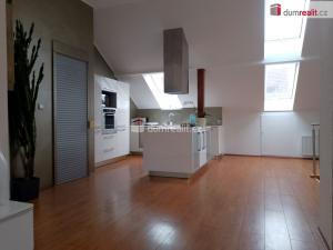 Pronájem bytu 4+kk, Karlovy Vary, Jugoslávská, 159 m2