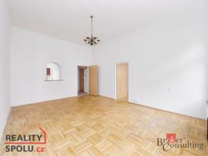 Prodej bytu 2+1, Karlovy Vary, Svahová, 57 m2