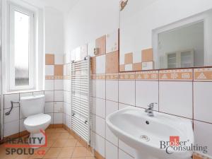 Prodej bytu 2+1, Karlovy Vary, Svahová, 57 m2