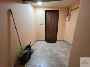 Pronájem bytu 2+kk, Karlovy Vary, Závodu míru, 68 m2
