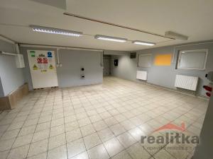 Prodej obchodního prostoru, Opava - Kylešovice, Lužická, 439 m2