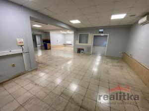 Prodej obchodního prostoru, Opava - Kylešovice, Lužická, 439 m2