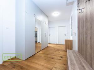 Prodej bytu 4+kk, Horoměřice, Karla IV., 97 m2