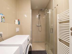 Pronájem bytu 2+kk, Praha - Vinohrady, Perucká, 42 m2