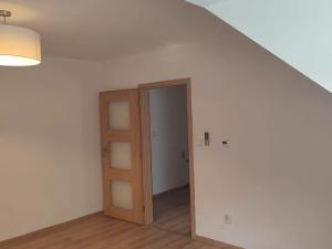 Pronájem bytu 2+1, Frýdek-Místek, Ostravská, 49 m2
