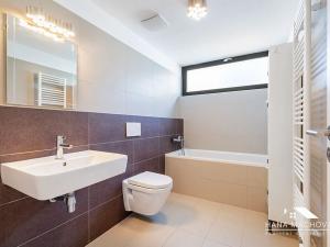 Pronájem bytu 2+kk, Brno, Kumpoštova, 63 m2