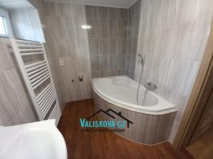 Pronájem bytu 4+kk, Kroměříž, 107 m2