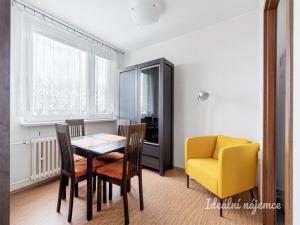 Pronájem bytu 2+1, Praha - Strašnice, Pod strání, 57 m2