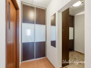 Pronájem bytu 2+1, Praha - Strašnice, Pod strání, 57 m2