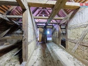 Prodej obchodního prostoru, Okrouhlá, 174 m2