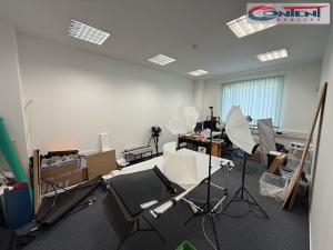 Pronájem skladu, Praha - Hostivař, Průmyslová, 2695 m2